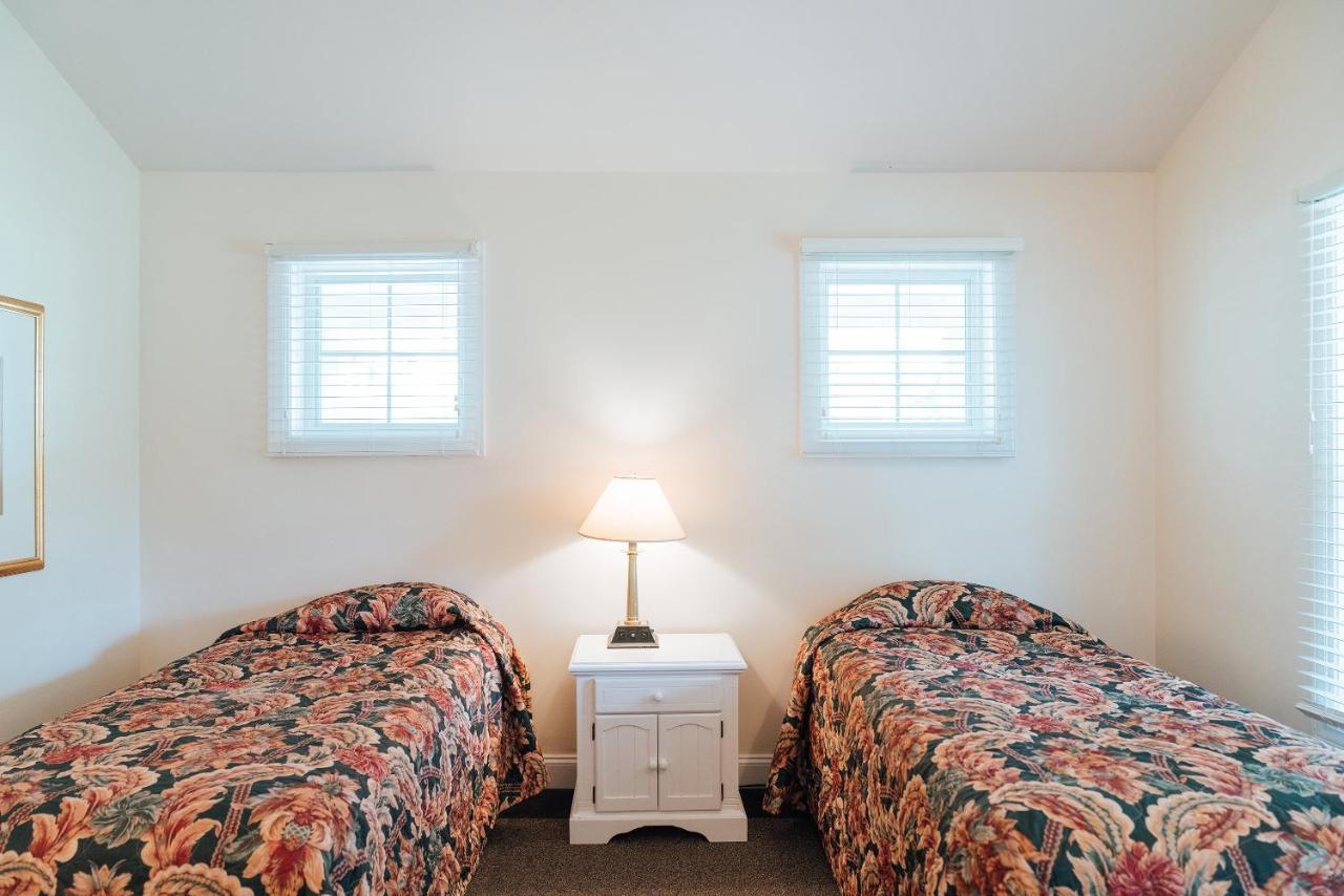 Skaneateles Suites Екстериор снимка