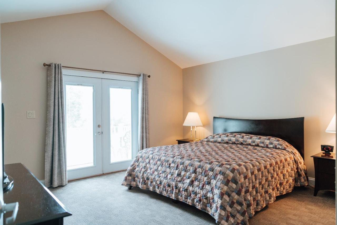 Skaneateles Suites Екстериор снимка