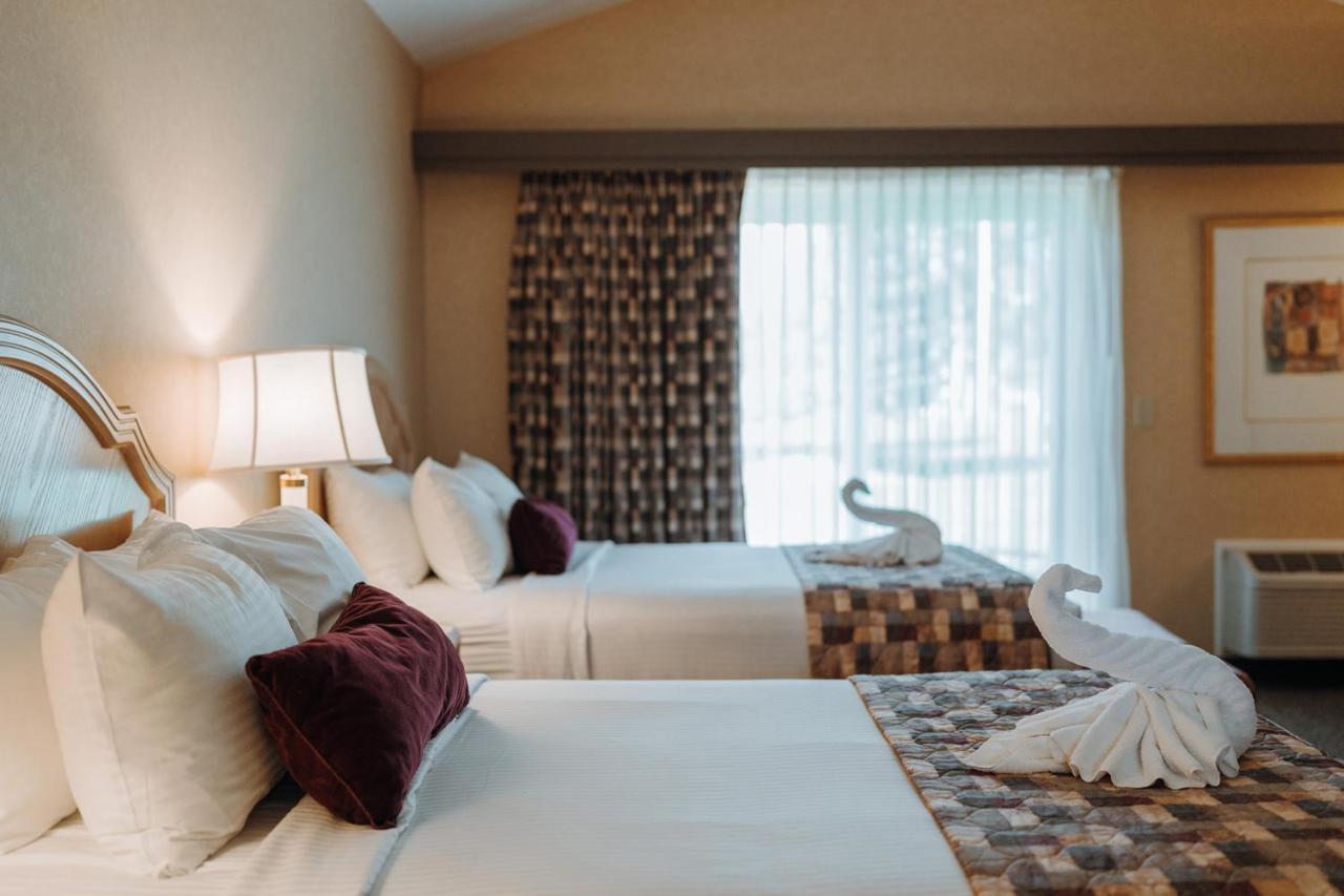 Skaneateles Suites Екстериор снимка