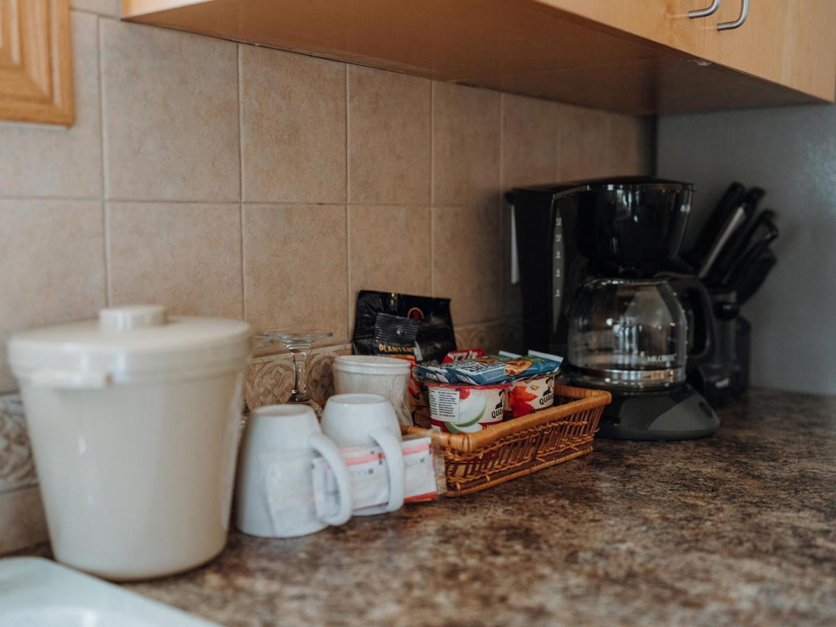 Skaneateles Suites Екстериор снимка