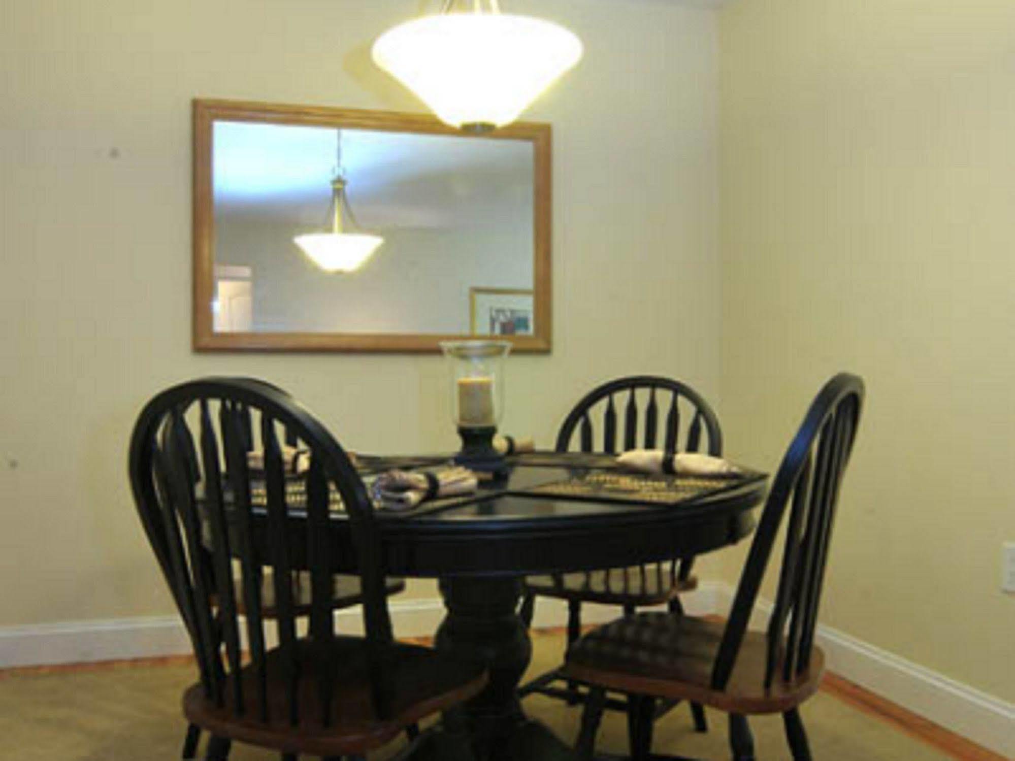 Skaneateles Suites Екстериор снимка